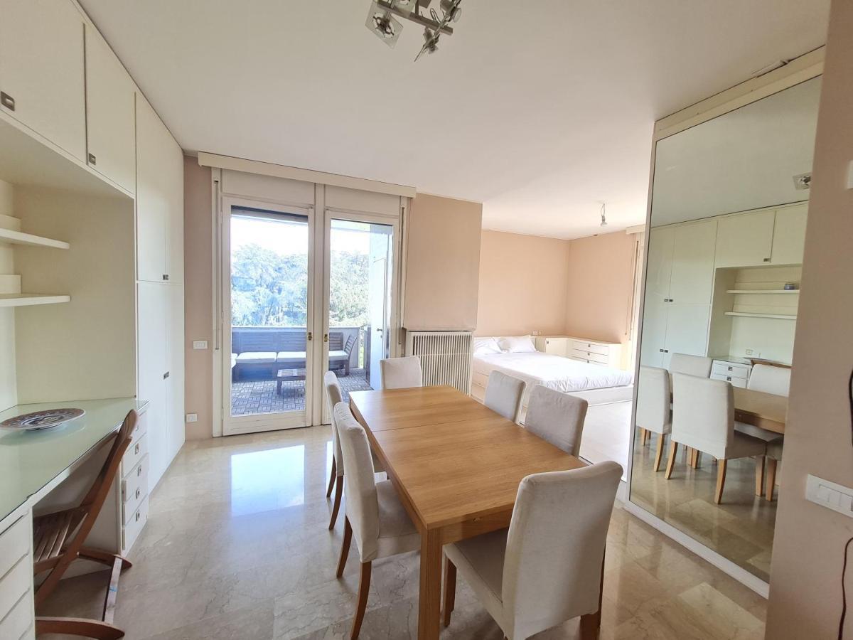 Ottoboni Charme Apartment With Terrace Milán Exterior foto